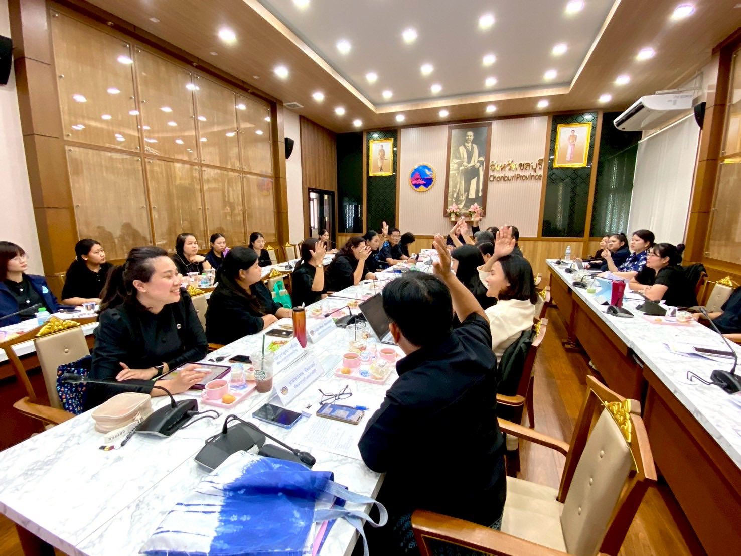 สำนักงานพัฒนาชุมชนอำเภอพนัสนิคม ร่วมประชุมผู้อำนวยการกลุ่มงาน และพัฒนาการอำเภอ จังหวัดชลบุรี ครั้งที่ 3/2569 